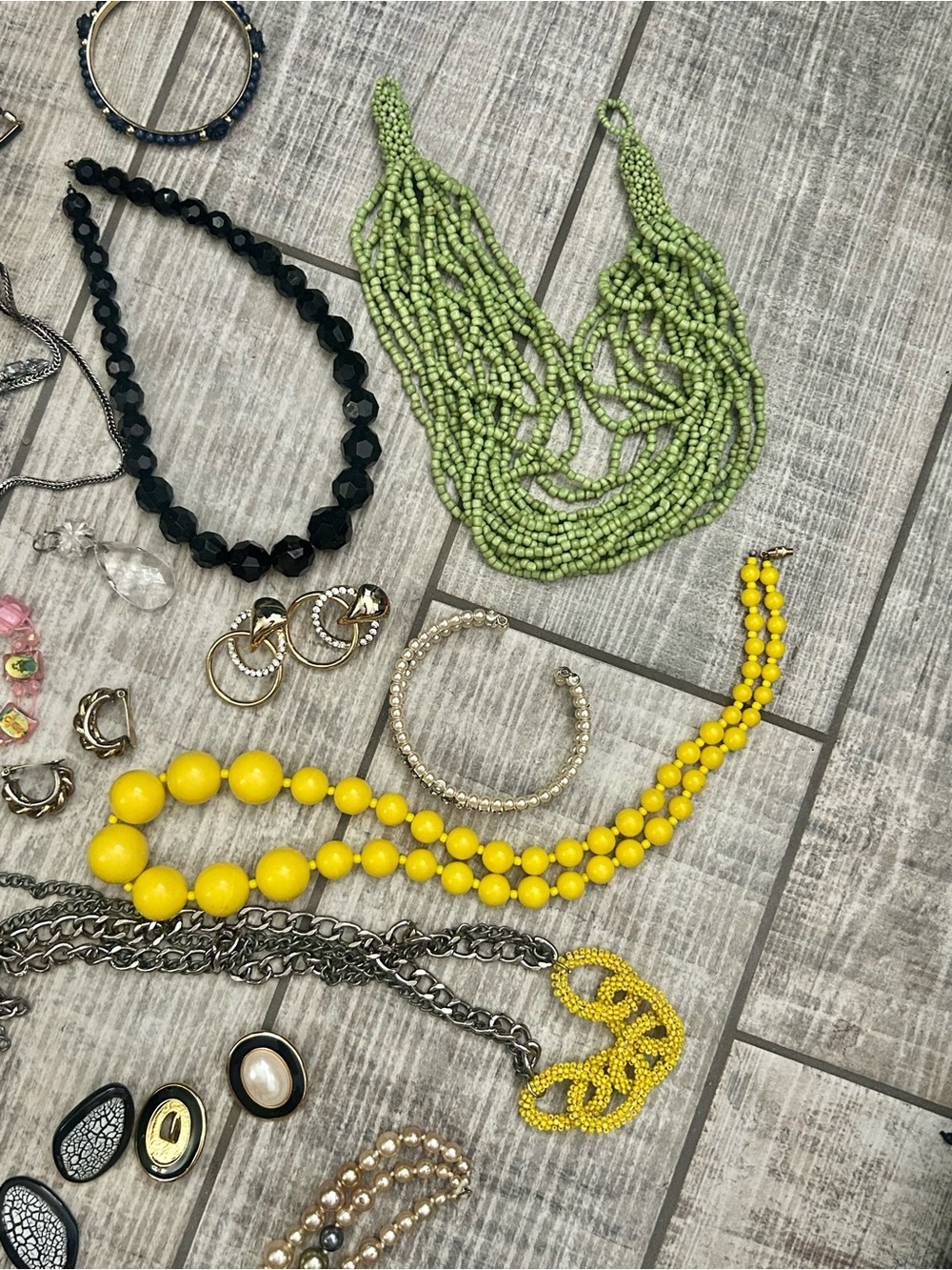 Craft/wearable jewelry lot 3lbs - Picture 6 of 15